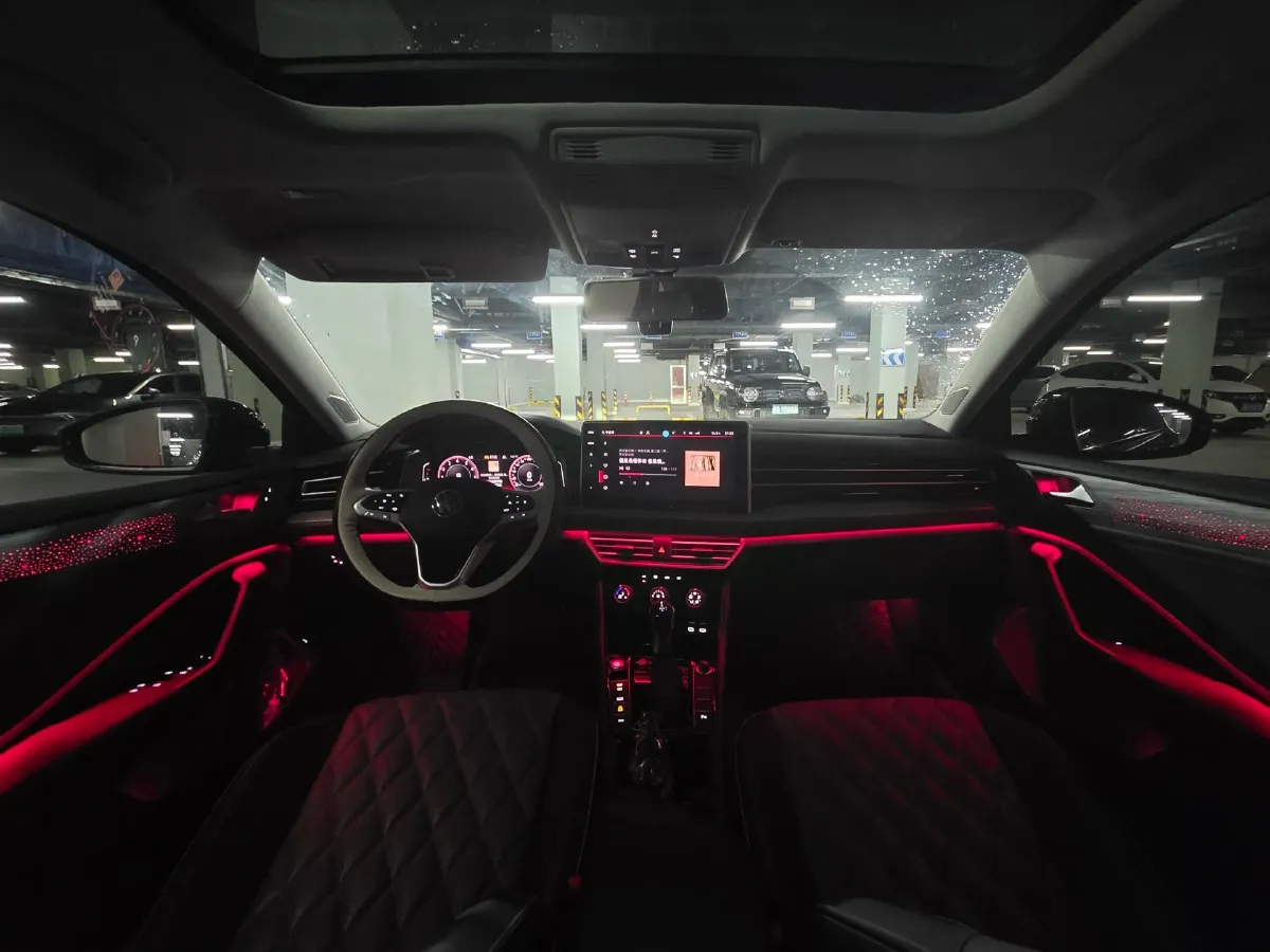 2025 Volkswagen Sagitar 1.5T 160HP L4 7DCT,autocango,china used car exporter,china ev exporter,chinese used car exporter,chinese used ev exporter