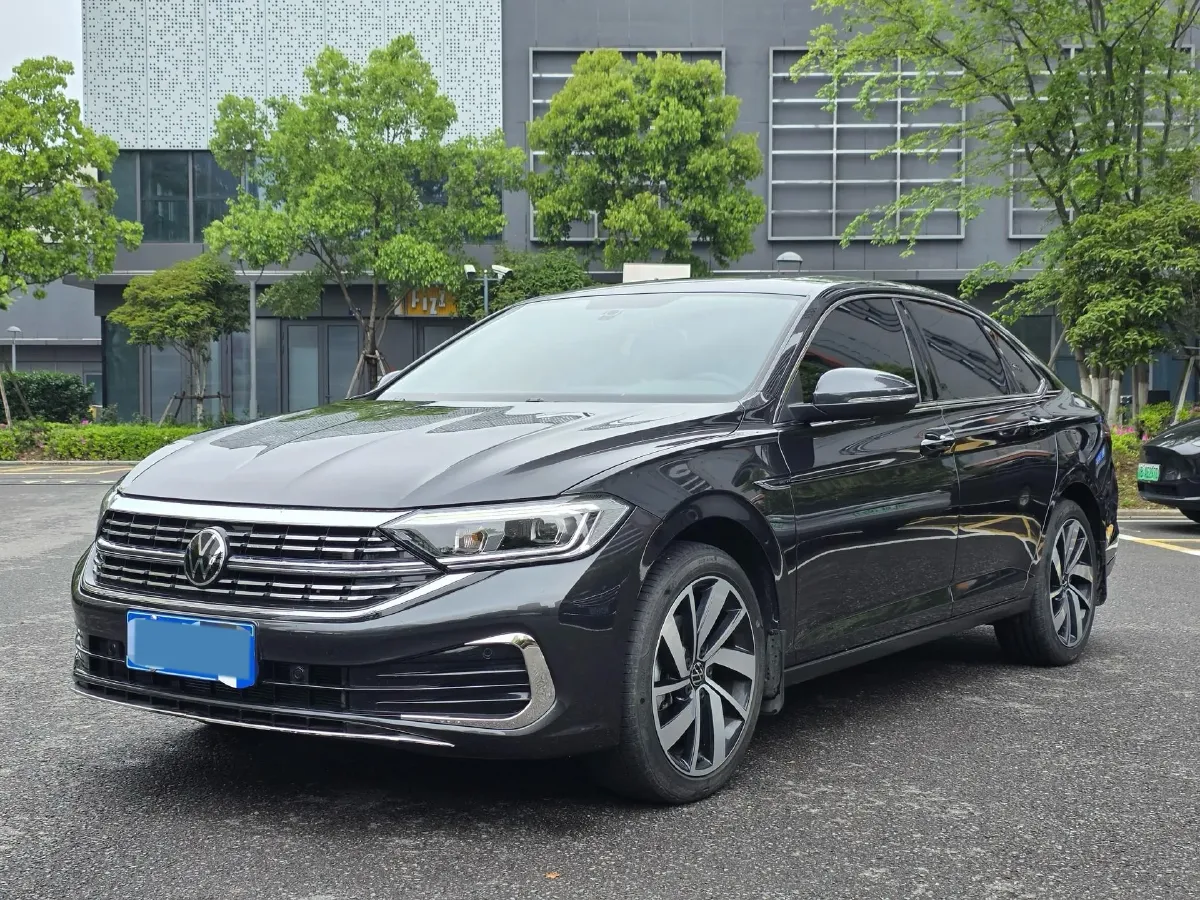 2025 Volkswagen Sagitar 1.5T 160HP L4 7DCT,autocango,china used car exporter,china ev exporter,chinese used car exporter,chinese used ev exporter