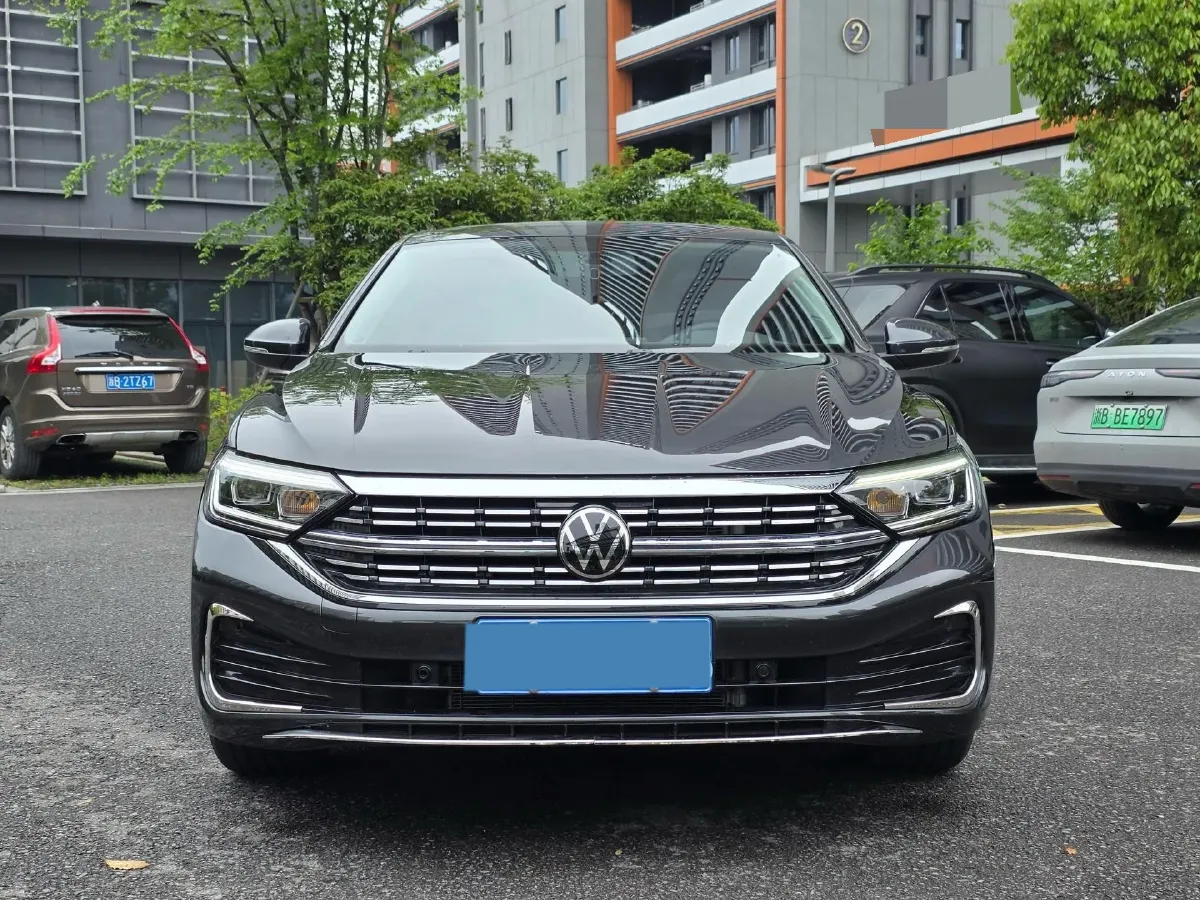 2025 Volkswagen Sagitar 1.5T 160HP L4 7DCT,autocango,china used car exporter,china ev exporter,chinese used car exporter,chinese used ev exporter