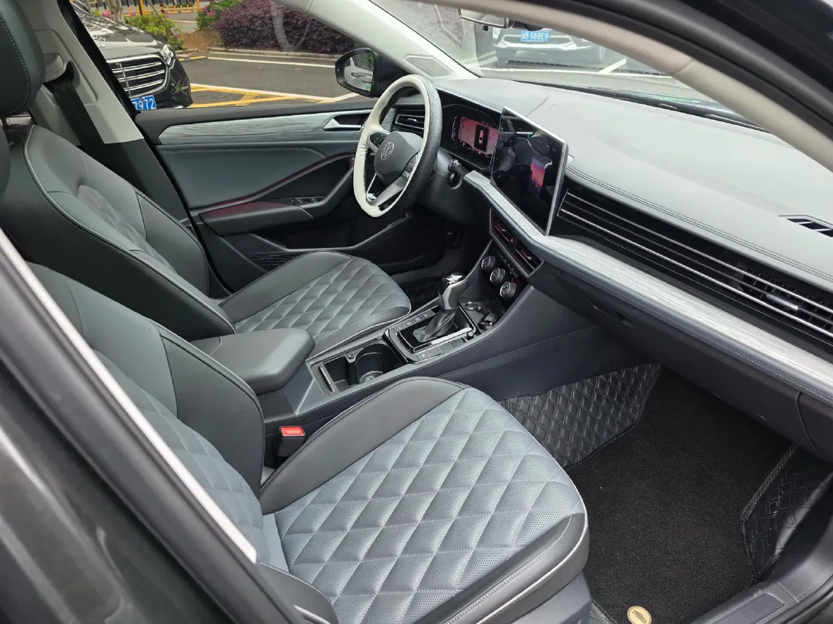 2025 Volkswagen Sagitar 1.5T 160HP L4 7DCT,autocango,china used car exporter,china ev exporter,chinese used car exporter,chinese used ev exporter