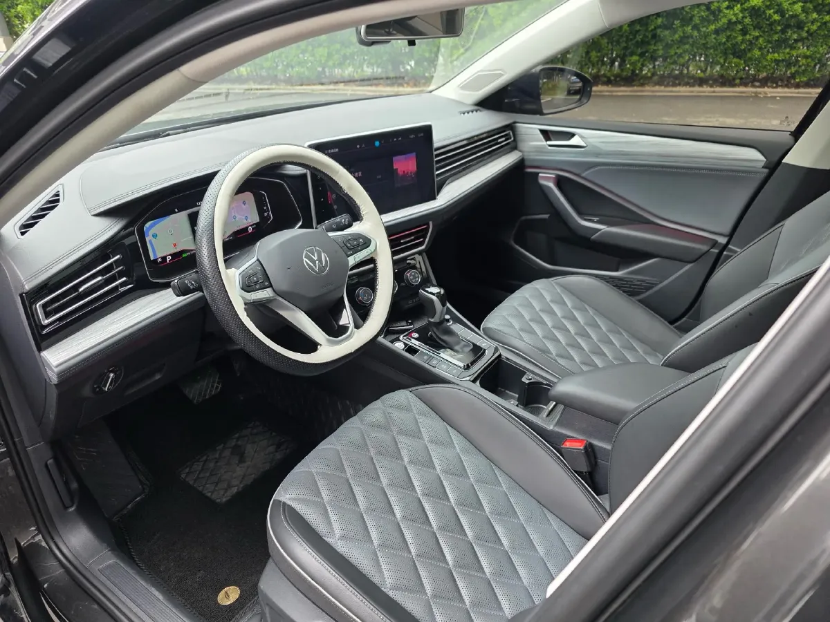 2025 Volkswagen Sagitar 1.5T 160HP L4 7DCT,autocango,china used car exporter,china ev exporter,chinese used car exporter,chinese used ev exporter