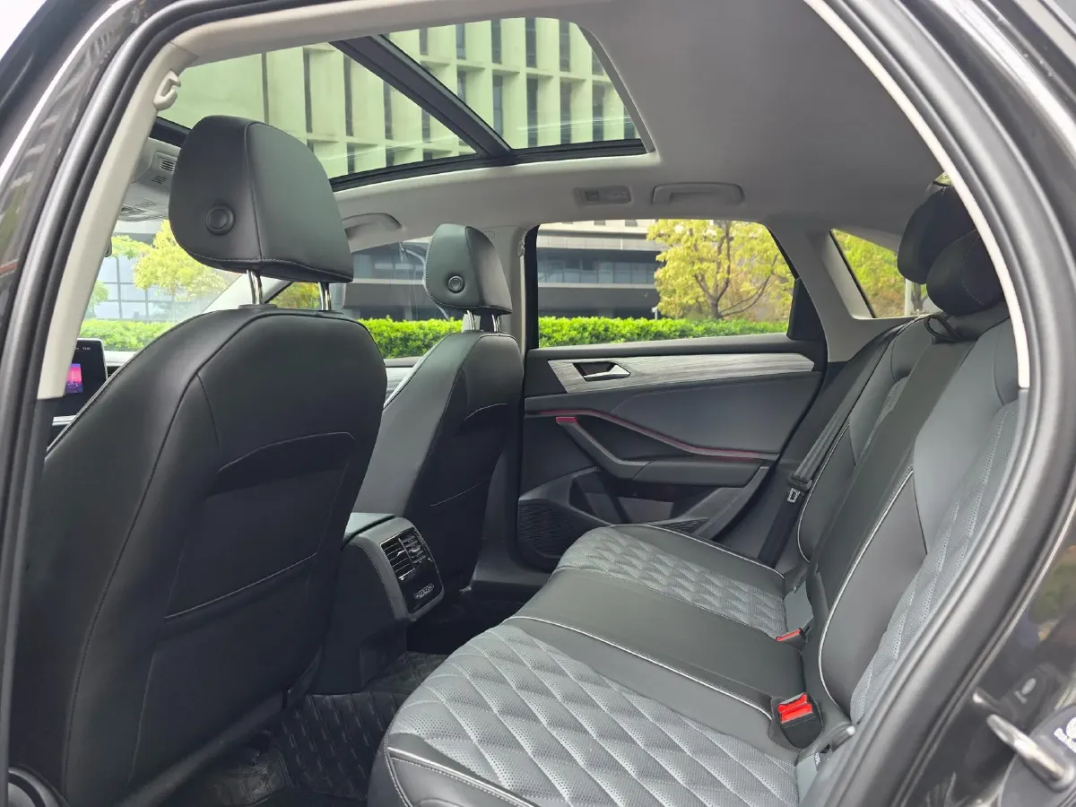 2025 Volkswagen Sagitar 1.5T 160HP L4 7DCT,autocango,china used car exporter,china ev exporter,chinese used car exporter,chinese used ev exporter