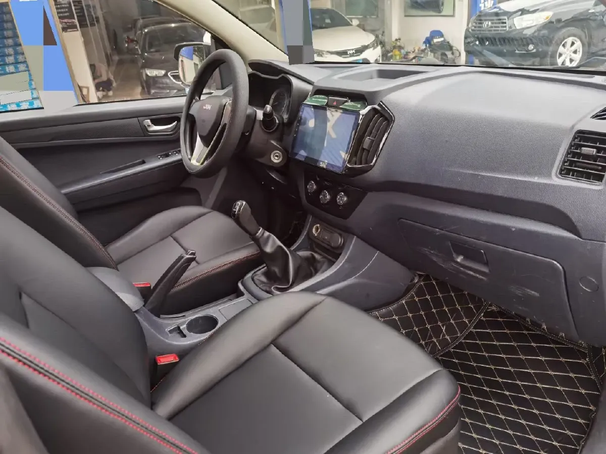 2018 Isuzu RE-MAX Jim 2.8T 116HP L4 5MT,autocango,china used car exporter,china ev exporter,chinese used car exporter,chinese used ev exporter