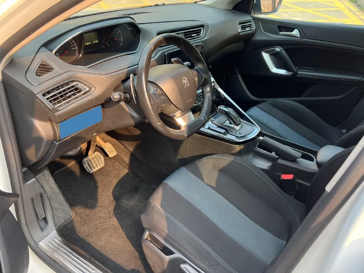 2019 Peugeot 308 1.2T 136HP L3 6AT,autocango,china used car exporter,china ev exporter,chinese used car exporter,chinese used ev exporter