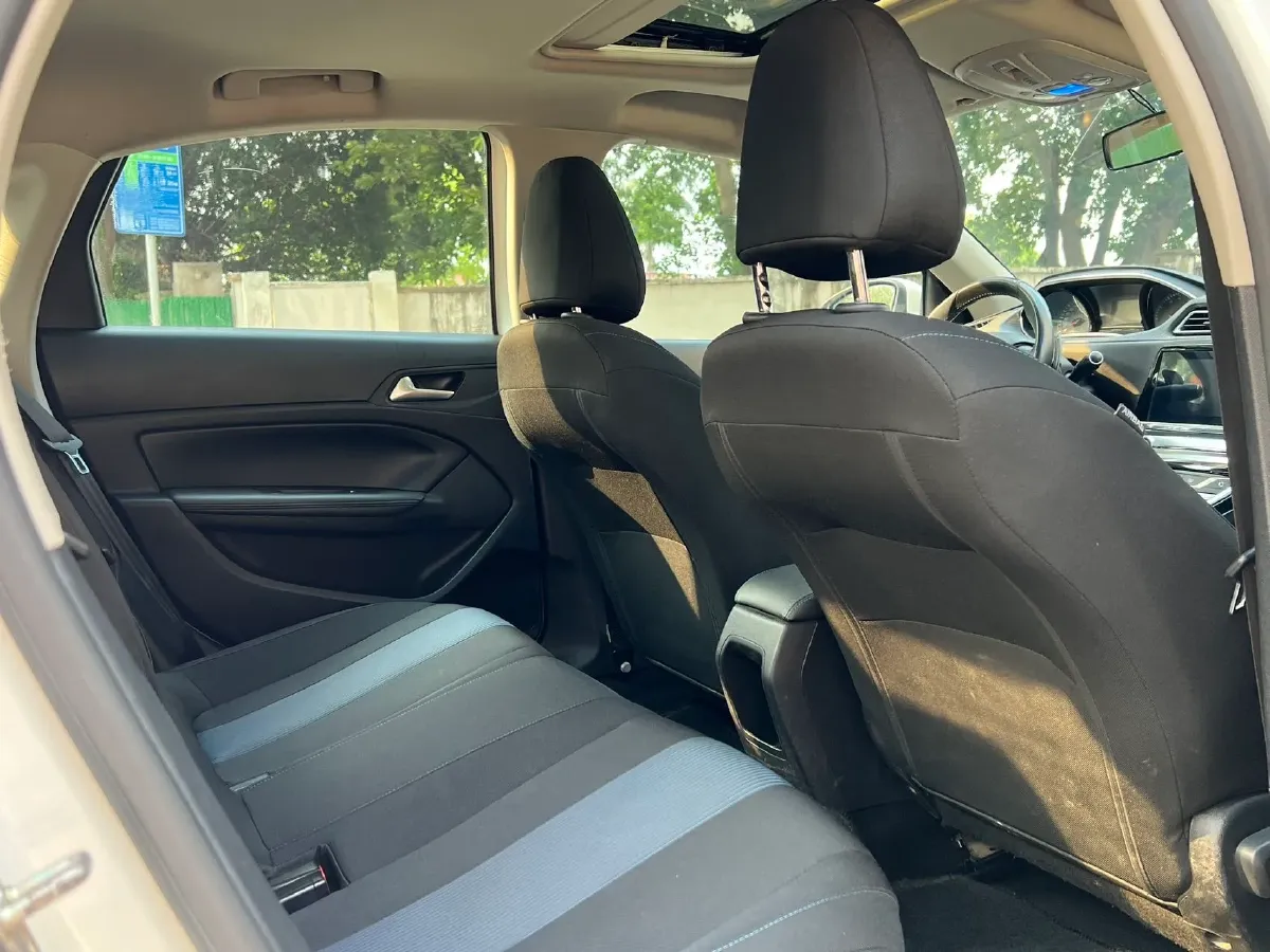 2019 Peugeot 308 1.2T 136HP L3 6AT,autocango,china used car exporter,china ev exporter,chinese used car exporter,chinese used ev exporter