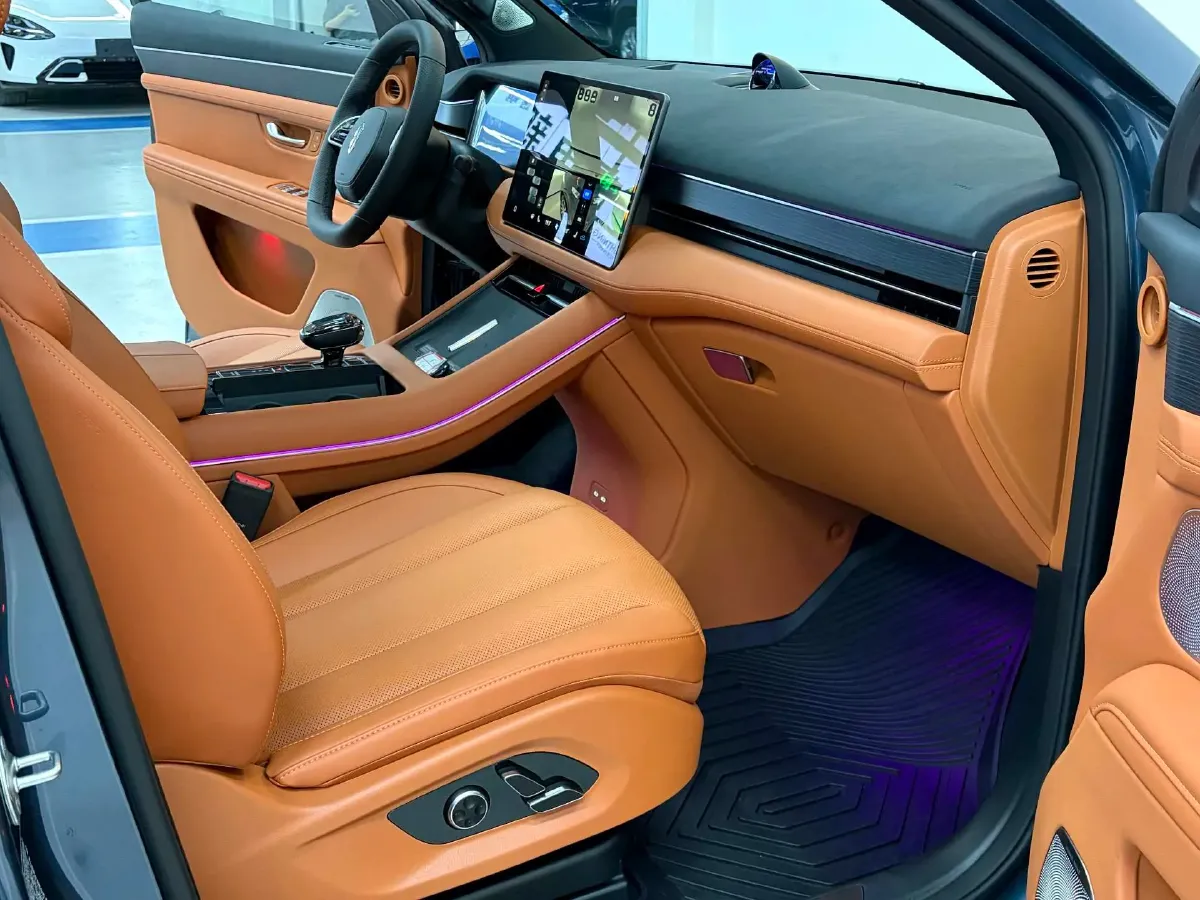 2024 AITO AITO M7 1.5T 152HP L4 REEV 42KWH,autocango,china used car exporter,china ev exporter,chinese used car exporter,chinese used ev exporter