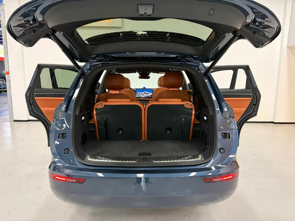 2024 AITO AITO M7 1.5T 152HP L4 REEV 42KWH,autocango,china used car exporter,china ev exporter,chinese used car exporter,chinese used ev exporter