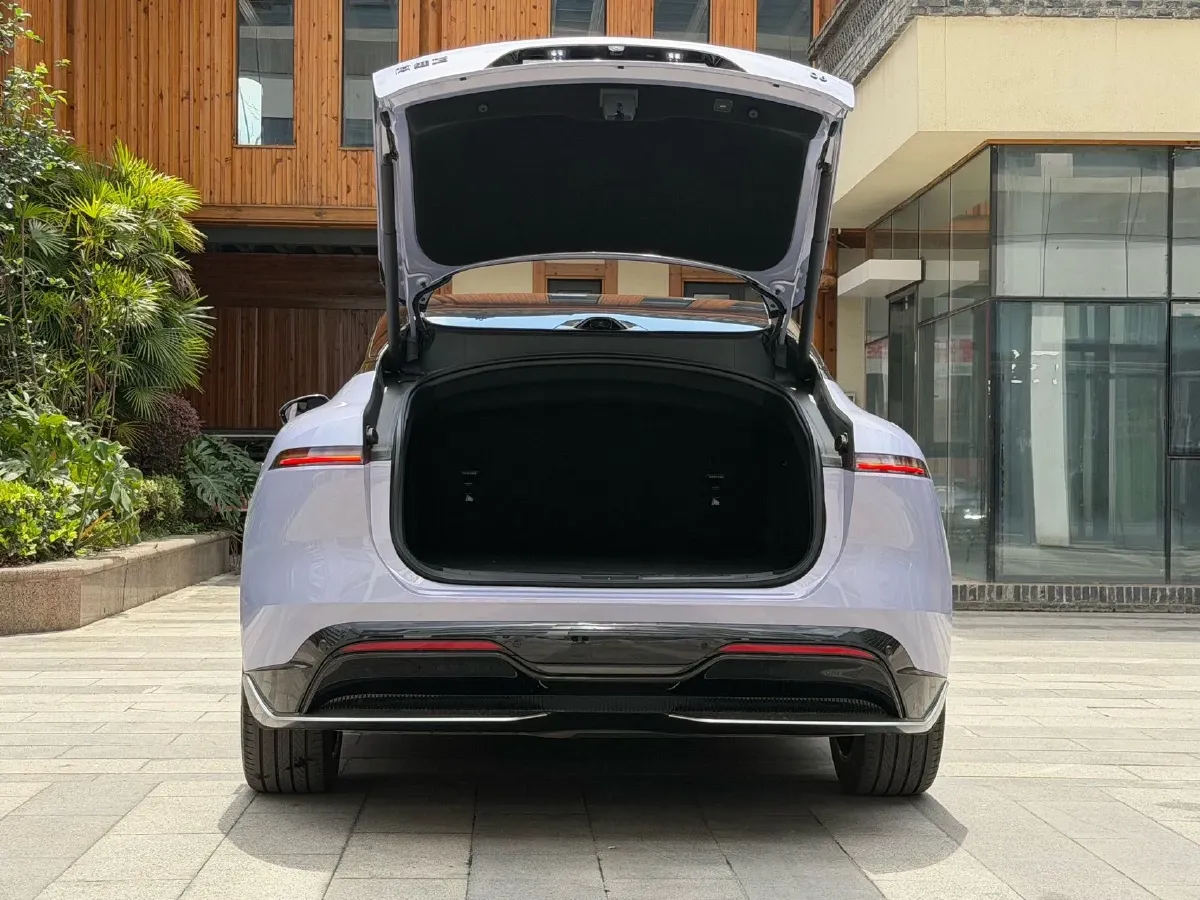 2025 Avatr 06 REEV 156HP REEV,autocango,china used car exporter,china ev exporter,chinese used car exporter,chinese used ev exporter