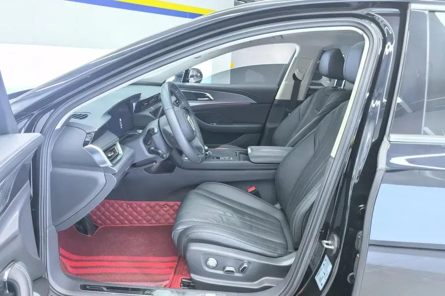 2024 HongQi H5 2.0T 224HP L4 8AT,autocango,china used car exporter,china ev exporter,chinese used car exporter,chinese used ev exporter