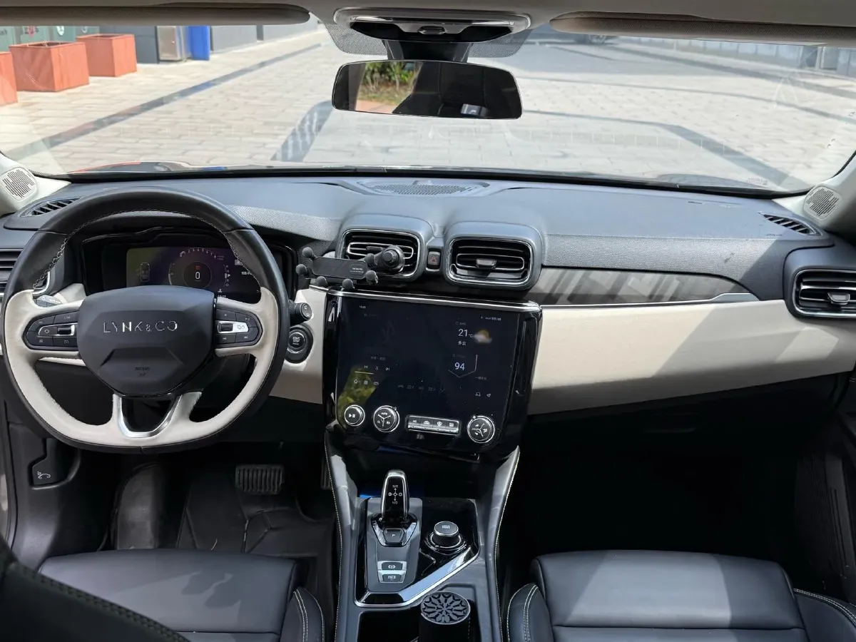 2022 LYNK&CO 02 2.0T 190HP L4 7DCT,autocango,china used car exporter,china ev exporter,chinese used car exporter,chinese used ev exporter