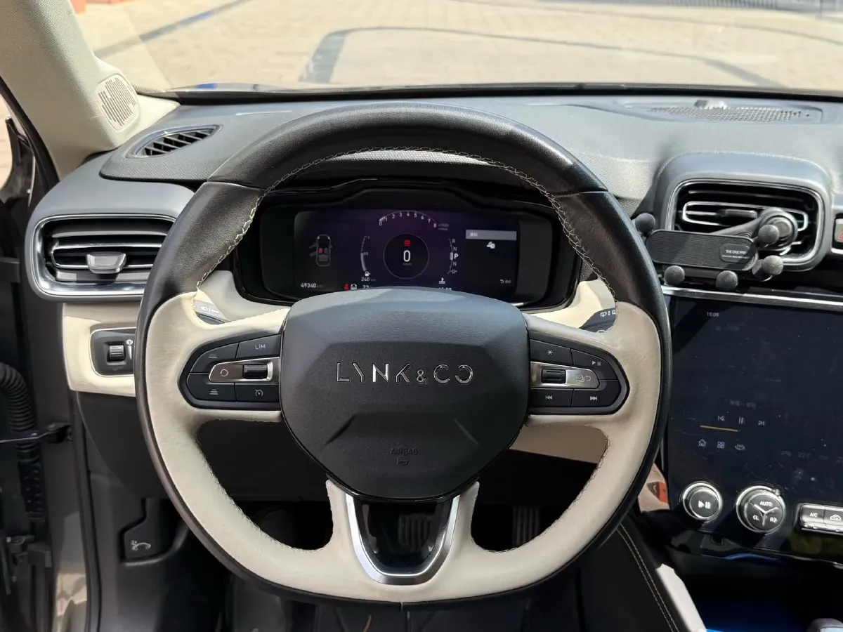 2022 LYNK&CO 02 2.0T 190HP L4 7DCT,autocango,china used car exporter,china ev exporter,chinese used car exporter,chinese used ev exporter