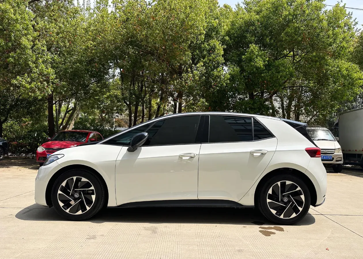 2025 Volkswagen ID.3 BEV 52.8KWH,autocango,china used car exporter,china ev exporter,chinese used car exporter,chinese used ev exporter