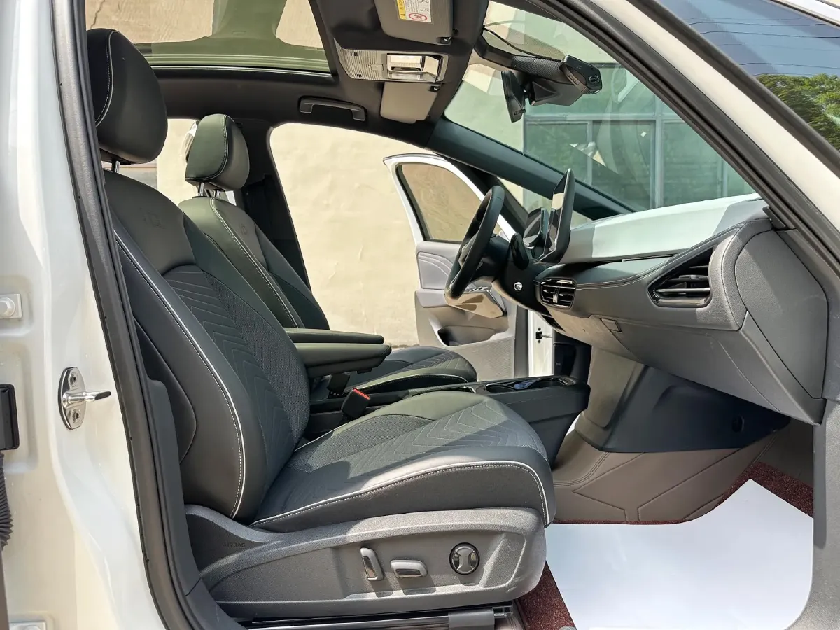 2025 Volkswagen ID.3 BEV 52.8KWH,autocango,china used car exporter,china ev exporter,chinese used car exporter,chinese used ev exporter