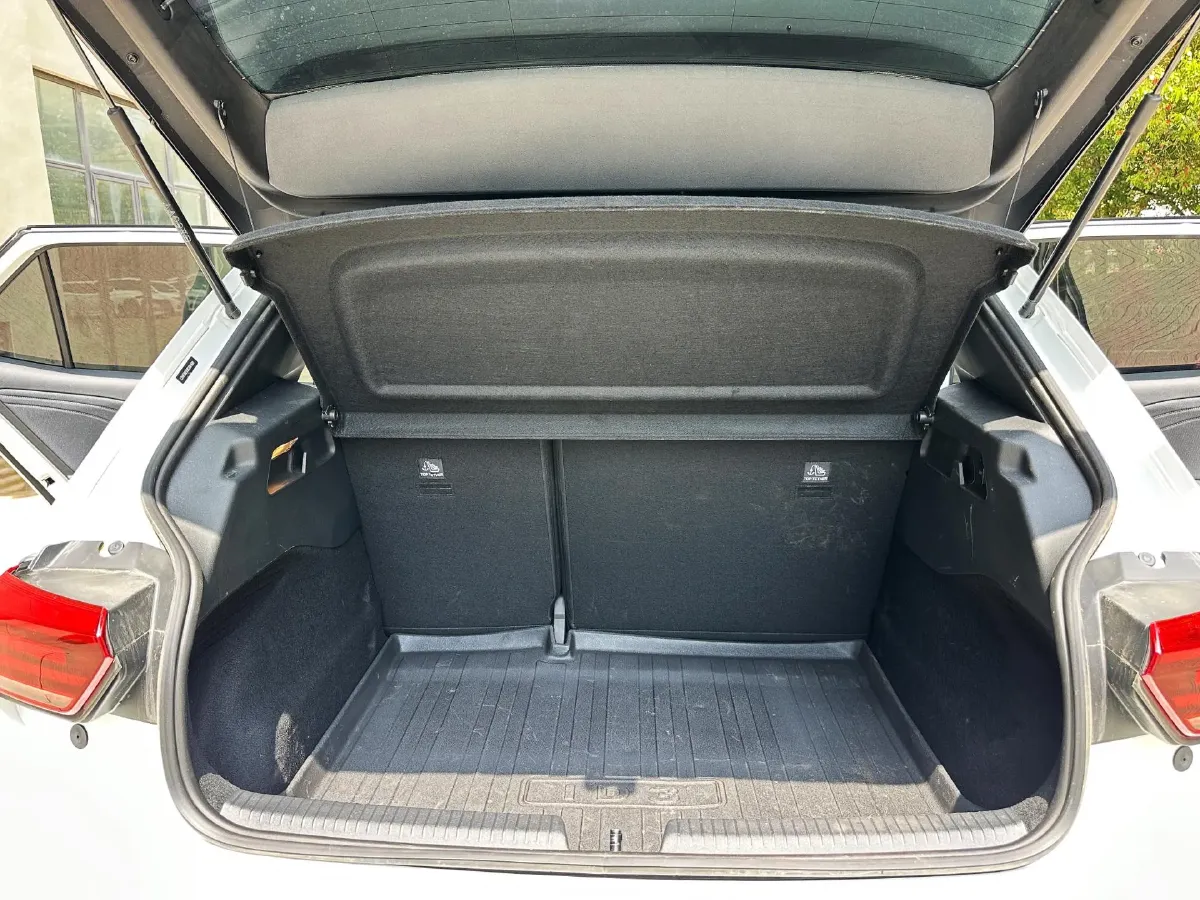 2025 Volkswagen ID.3 BEV 52.8KWH,autocango,china used car exporter,china ev exporter,chinese used car exporter,chinese used ev exporter