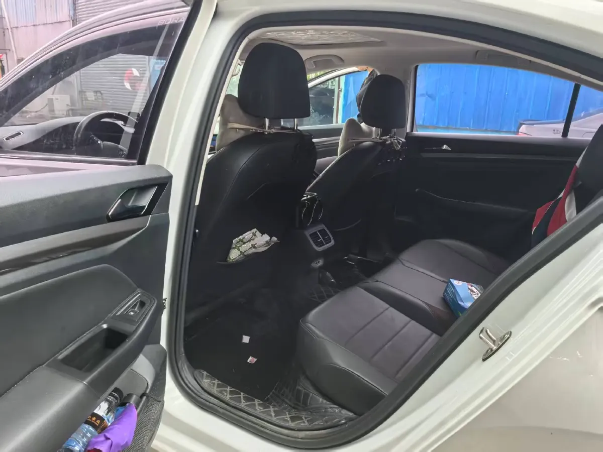2019 MAXUS T70 2.0T 163HP L4 6AT,autocango,china used car exporter,china ev exporter,chinese used car exporter,chinese used ev exporter