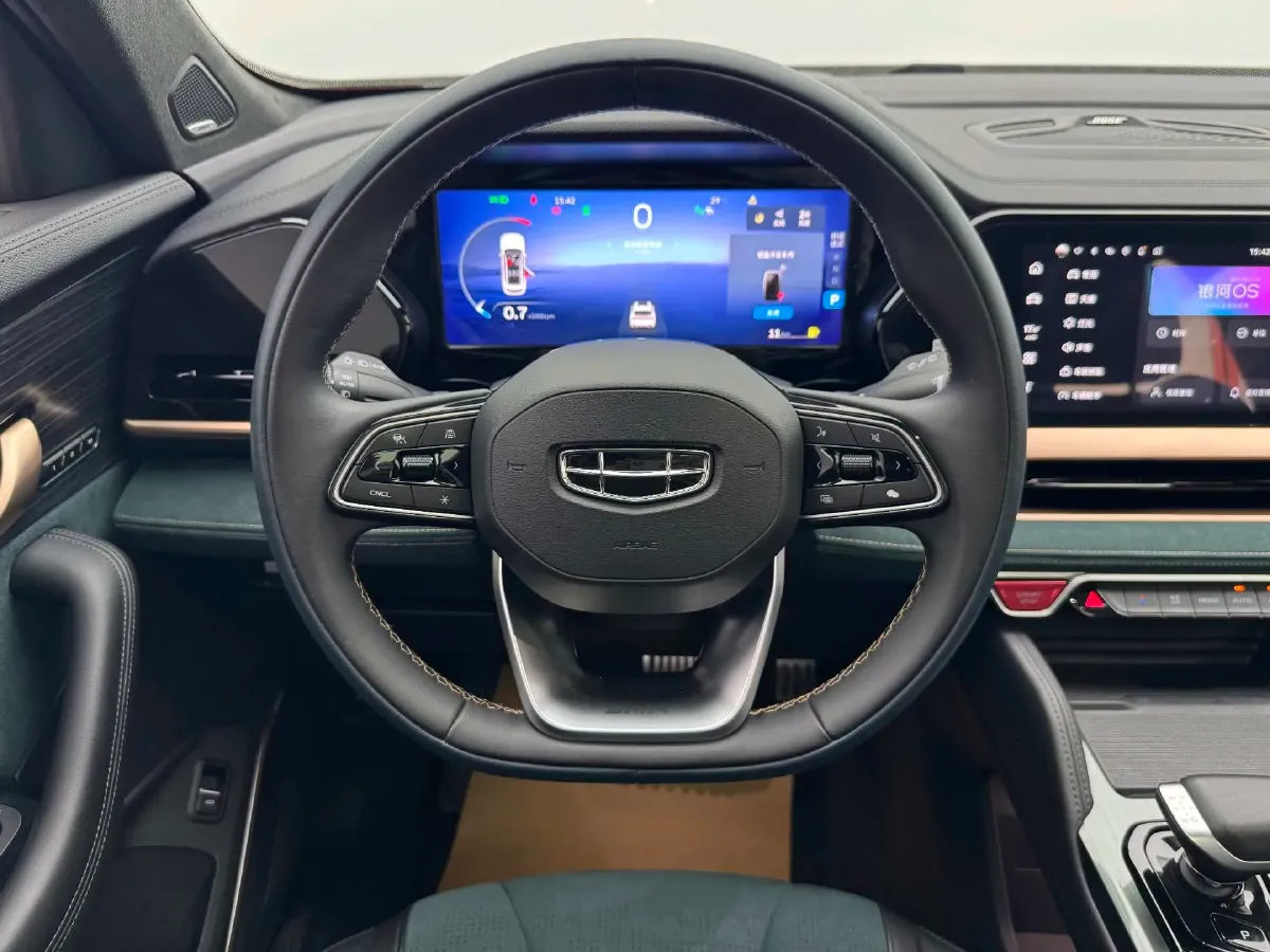 2021 Geely Monjaro 2.0T 238HP L4 8AT,autocango,china used car exporter,china ev exporter,chinese used car exporter,chinese used ev exporter