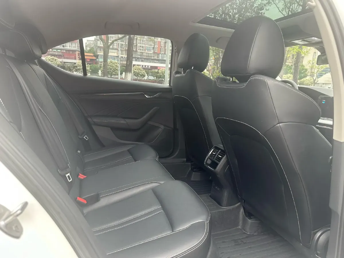 2021 Skoda Octavia 1.4T 150HP L4 7DCT,autocango,china used car exporter,china ev exporter,chinese used car exporter,chinese used ev exporter