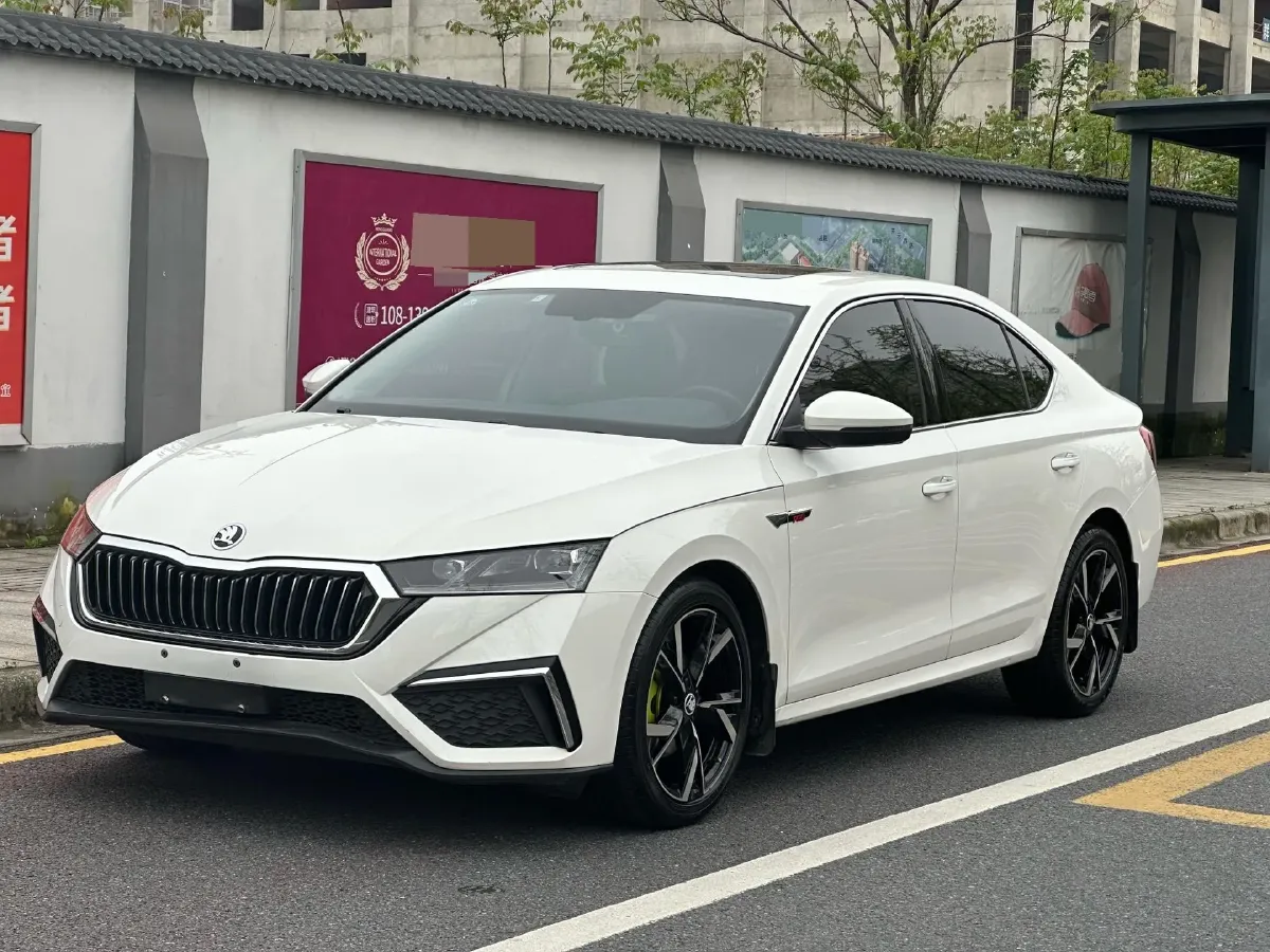 2021 Skoda Octavia 1.4T 150HP L4 7DCT,autocango,china used car exporter,china ev exporter,chinese used car exporter,chinese used ev exporter