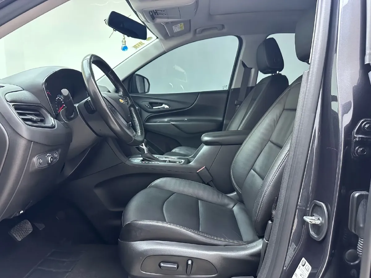 2021 Chevrolet Equinox 1.5T 169HP L4 6AT,autocango,china used car exporter,china ev exporter,chinese used car exporter,chinese used ev exporter