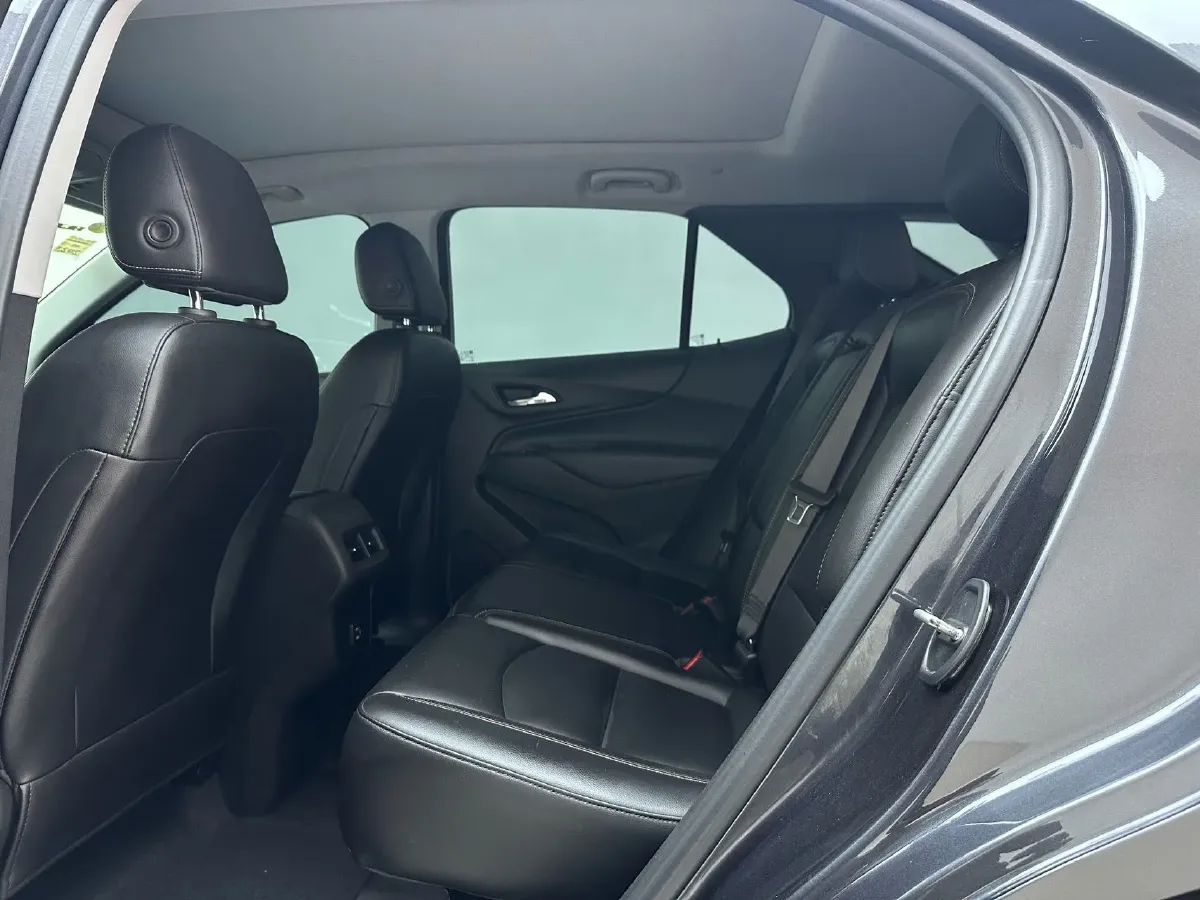 2021 Chevrolet Equinox 1.5T 169HP L4 6AT,autocango,china used car exporter,china ev exporter,chinese used car exporter,chinese used ev exporter