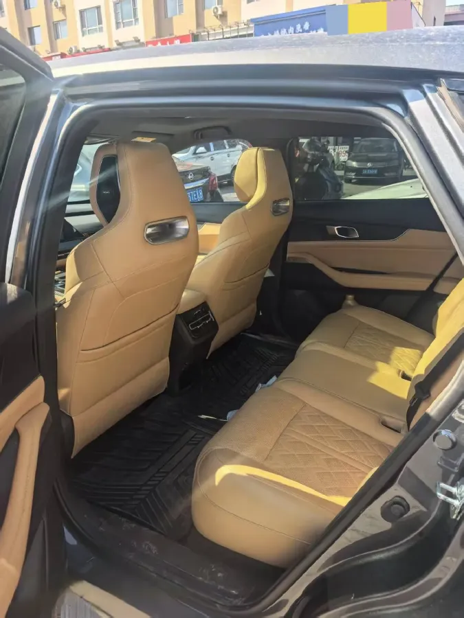 2021 ChangAn UNI-K 2.0T 233HP L4 8AT,autocango,china used car exporter,china ev exporter,chinese used car exporter,chinese used ev exporter