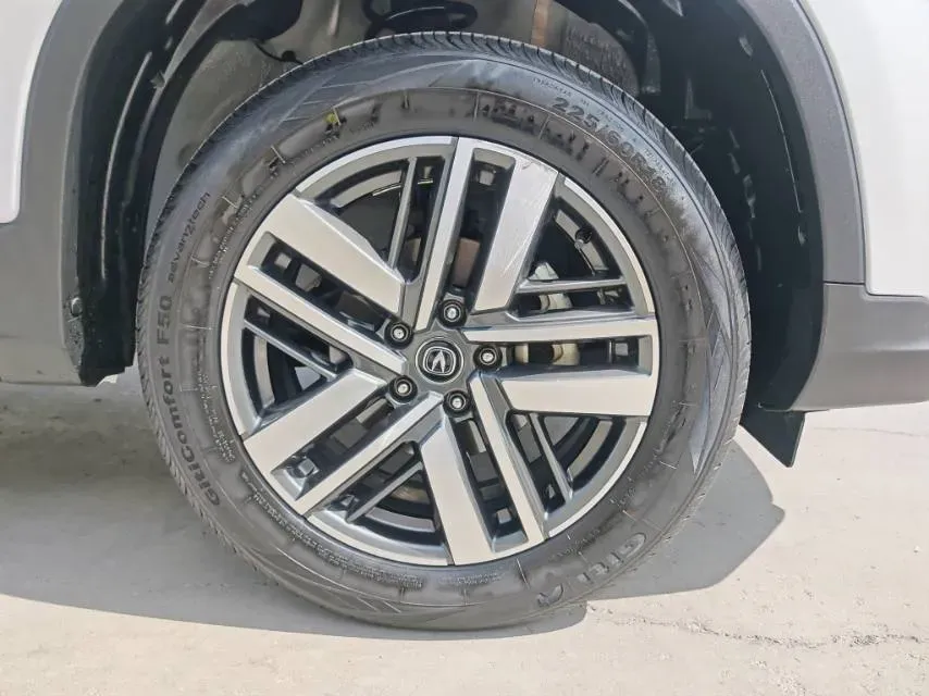 2022 ChangAn CS75 1.5T 180HP L4 7DCT,autocango,china used car exporter,china ev exporter,chinese used car exporter,chinese used ev exporter