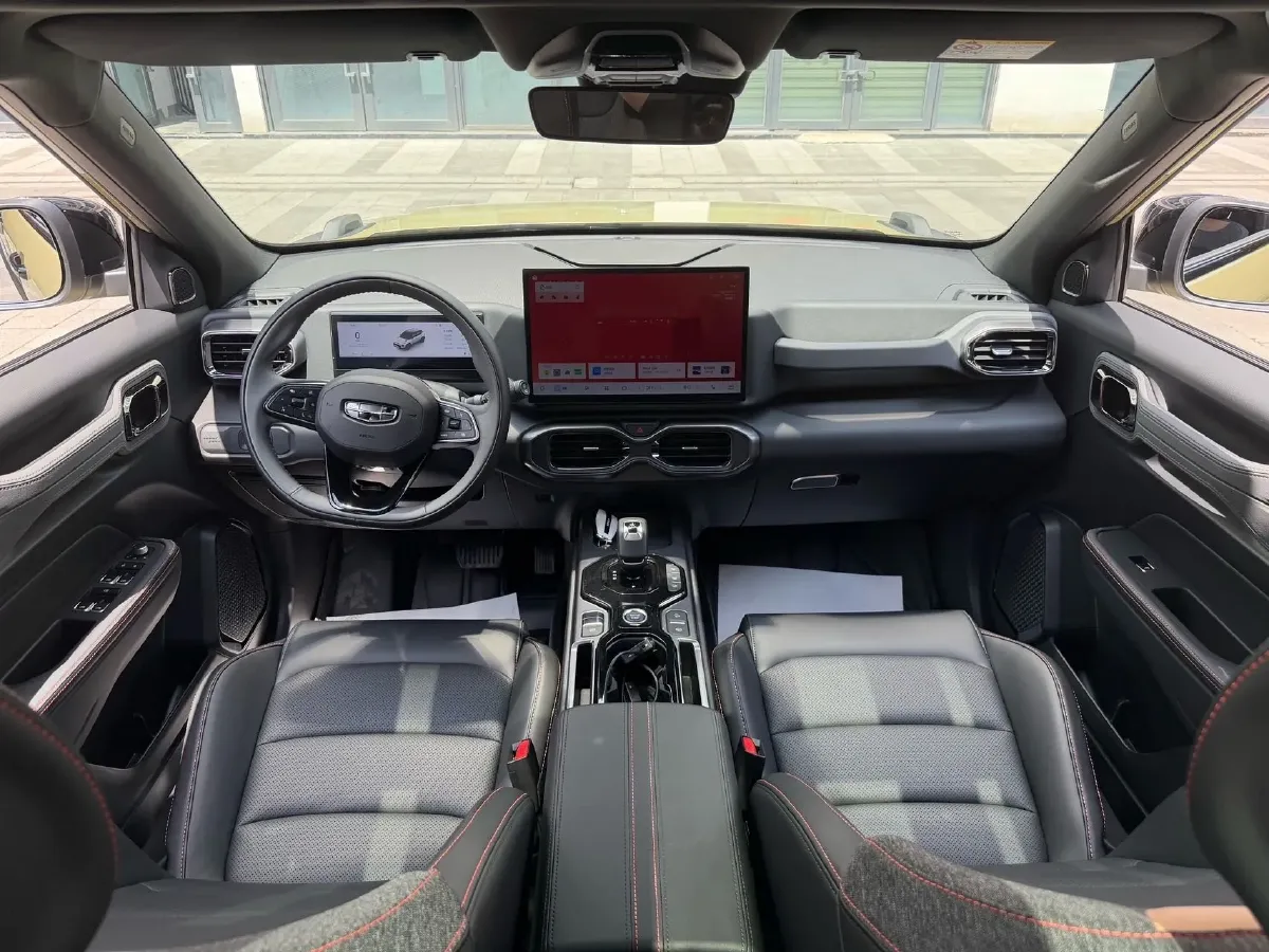 2025 Geely Cowboy 1.5T 181HP L4 7DCT,autocango,china used car exporter,china ev exporter,chinese used car exporter,chinese used ev exporter