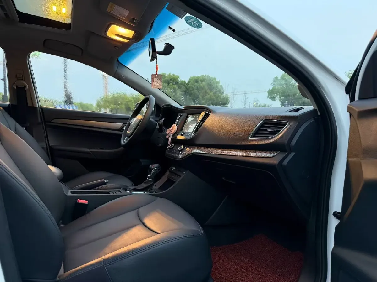 2015 Roewe 350 1.5L 109HP L4 4AT,autocango,china used car exporter,china ev exporter,chinese used car exporter,chinese used ev exporter