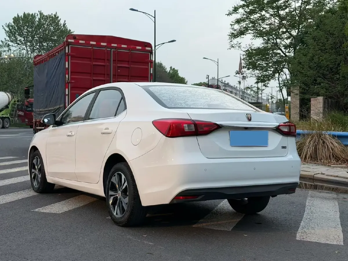 2015 Roewe 350 1.5L 109HP L4 4AT,autocango,china used car exporter,china ev exporter,chinese used car exporter,chinese used ev exporter