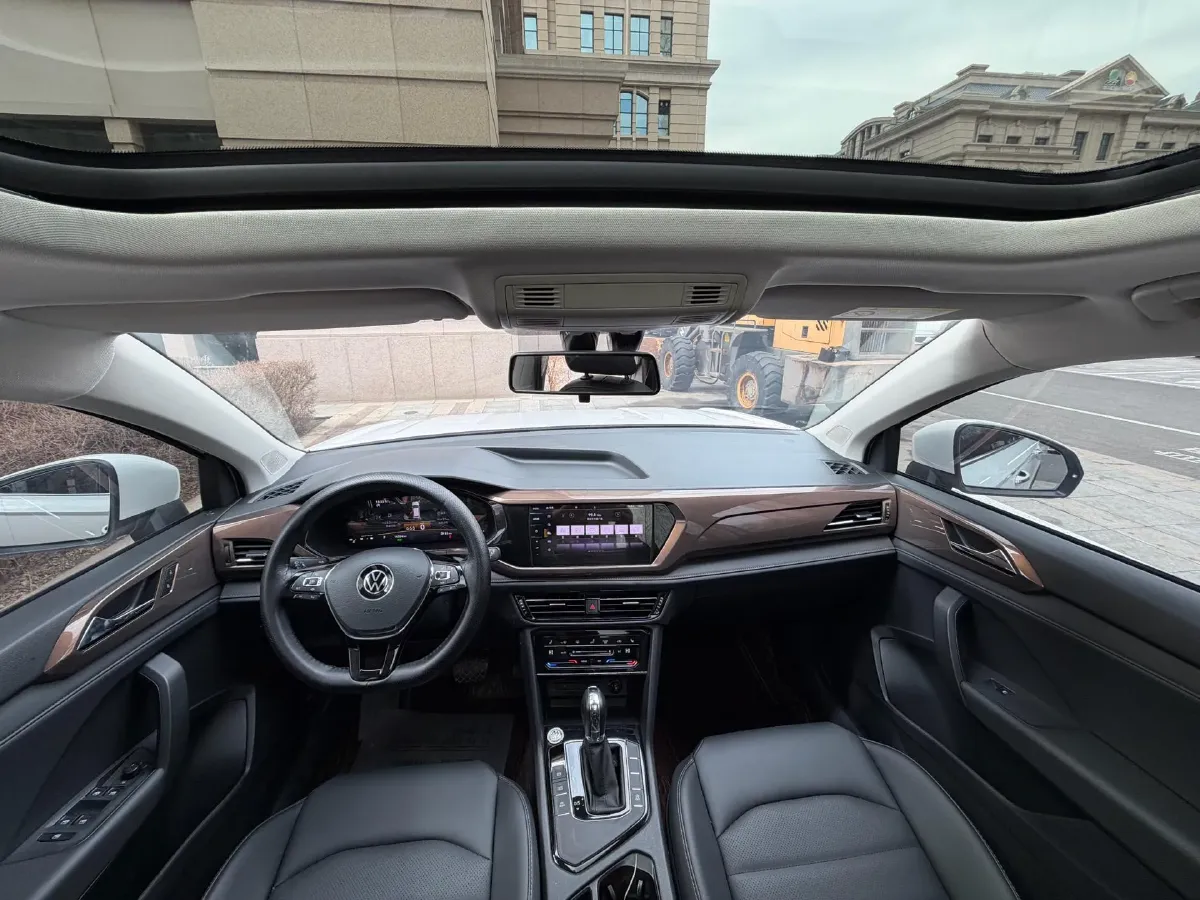 2021 Volkswagen Tharu 1.4T 150HP L4 7DCT,autocango,china used car exporter,china ev exporter,chinese used car exporter,chinese used ev exporter