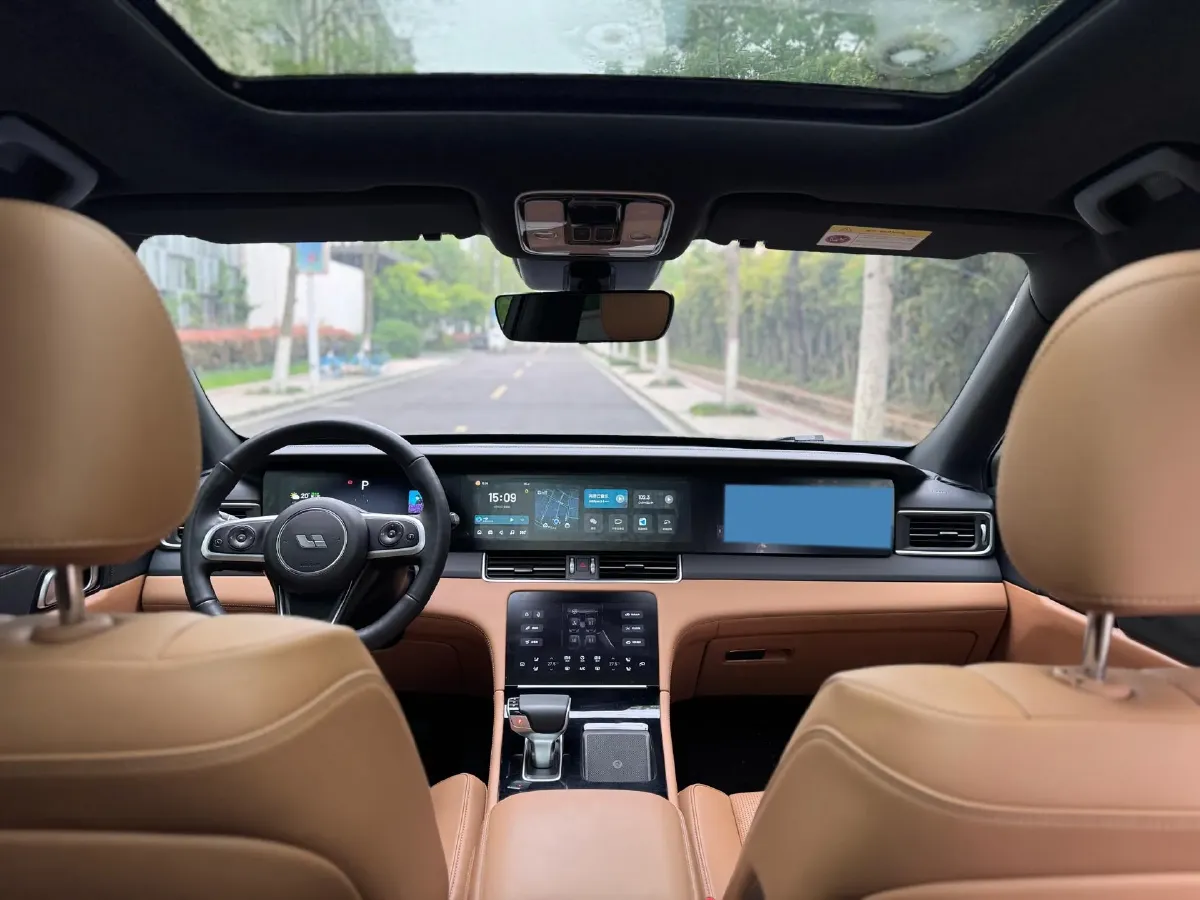 2020 Li ONE Range Extended 131HP REEV 40.5KWH,autocango,china used car exporter,china ev exporter,chinese used car exporter,chinese used ev exporter