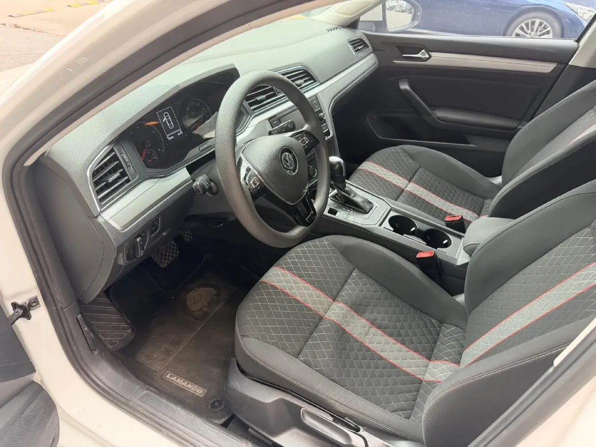 2019 Volkswagen T-Cross 1.4T 150HP L4 7DCT,autocango,china used car exporter,china ev exporter,chinese used car exporter,chinese used ev exporter