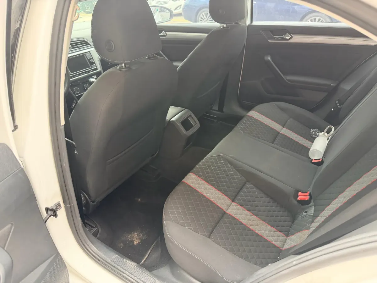 2019 Volkswagen T-Cross 1.4T 150HP L4 7DCT,autocango,china used car exporter,china ev exporter,chinese used car exporter,chinese used ev exporter