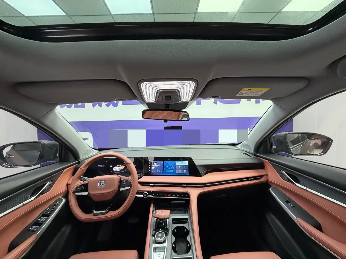 2022 ChangAn CS75 Plus 1.5T 188HP L4 8AT,autocango,china used car exporter,china ev exporter,chinese used car exporter,chinese used ev exporter