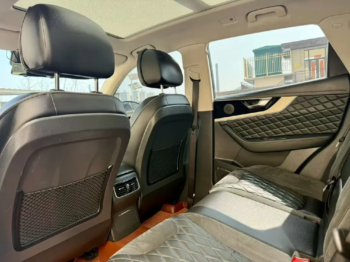 2019 HongQi HS5 2.0T 224HP L4 6AT,autocango,china used car exporter,china ev exporter,chinese used car exporter,chinese used ev exporter