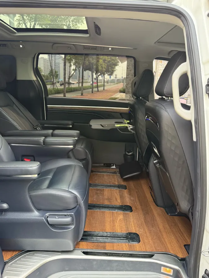 2021 GAC Trumpchi M8 2.0T 252HP L4 8AT,autocango,china used car exporter,china ev exporter,chinese used car exporter,chinese used ev exporter