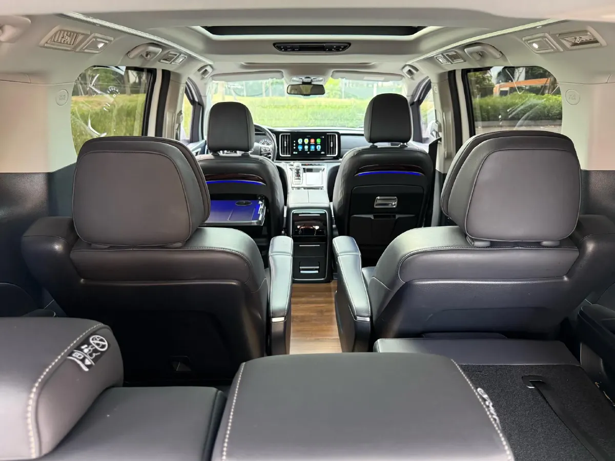 2021 GAC Trumpchi M8 2.0T 252HP L4 8AT,autocango,china used car exporter,china ev exporter,chinese used car exporter,chinese used ev exporter