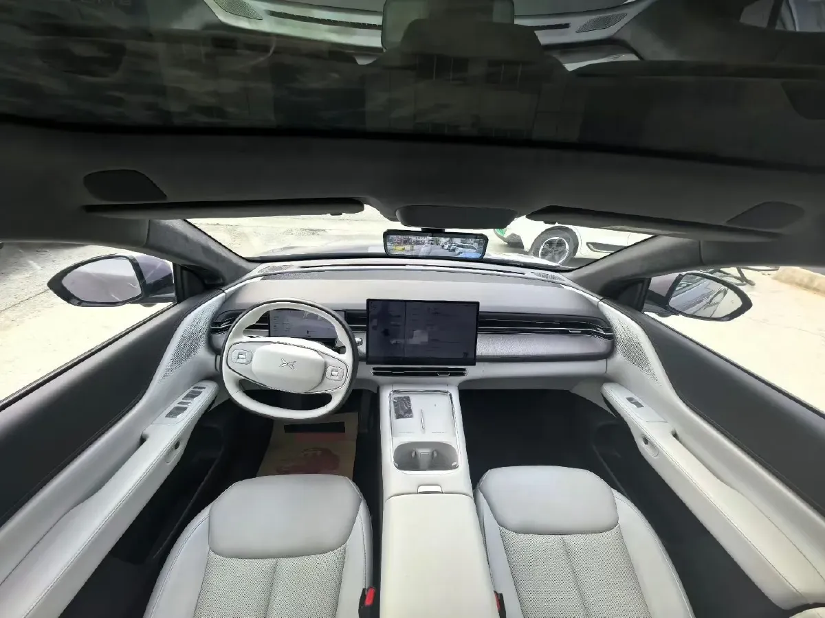 2025 Xpeng G6 BEV 68.5KWH,autocango,china used car exporter,china ev exporter,chinese used car exporter,chinese used ev exporter