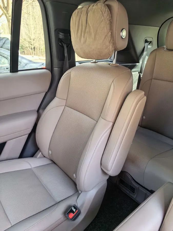 2025 Li L8 Range Extended 154HP REEV,autocango,china used car exporter,china ev exporter,chinese used car exporter,chinese used ev exporter