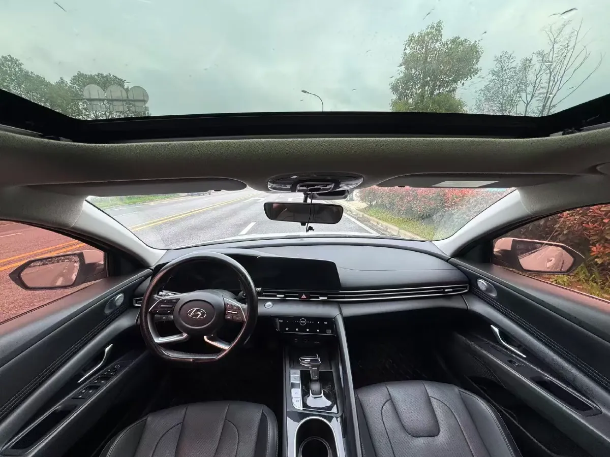 2021 Hyundai Elantra 1.5L 115HP L4 CVT,autocango,china used car exporter,china ev exporter,chinese used car exporter,chinese used ev exporter