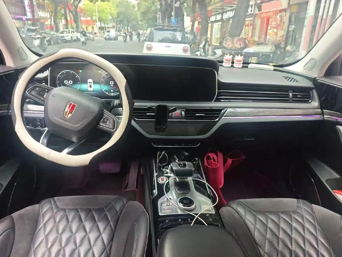 2019 HongQi HS5 2.0T 224HP L4 6AT,autocango,china used car exporter,china ev exporter,chinese used car exporter,chinese used ev exporter