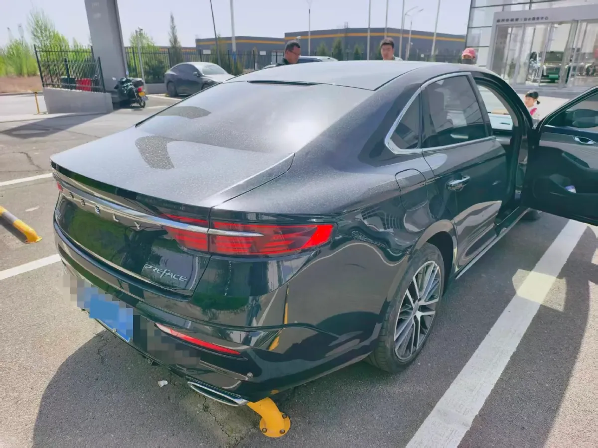2021 Geely Preface 2.0T 190HP L4 7DCT,autocango,china used car exporter,china ev exporter,chinese used car exporter,chinese used ev exporter