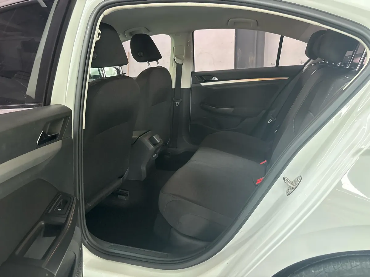 2020 Volkswagen Bora 1.5L 113HP L4 5MT,autocango,china used car exporter,china ev exporter,chinese used car exporter,chinese used ev exporter