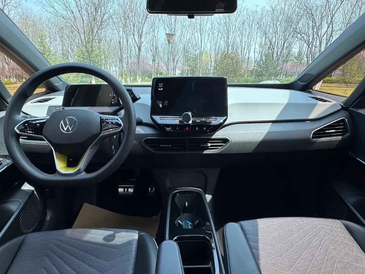 2023 Volkswagen ID.3 BEV 52.8KWH,autocango,china used car exporter,china ev exporter,chinese used car exporter,chinese used ev exporter