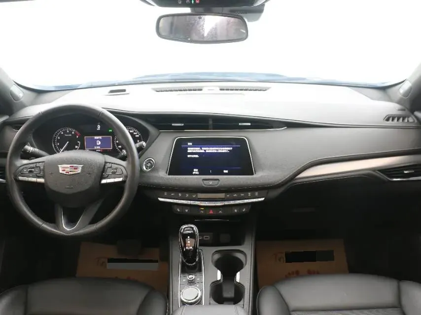 2022 Cadillac XT4 2.0T 237HP L4 9AT,autocango,china used car exporter,china ev exporter,chinese used car exporter,chinese used ev exporter