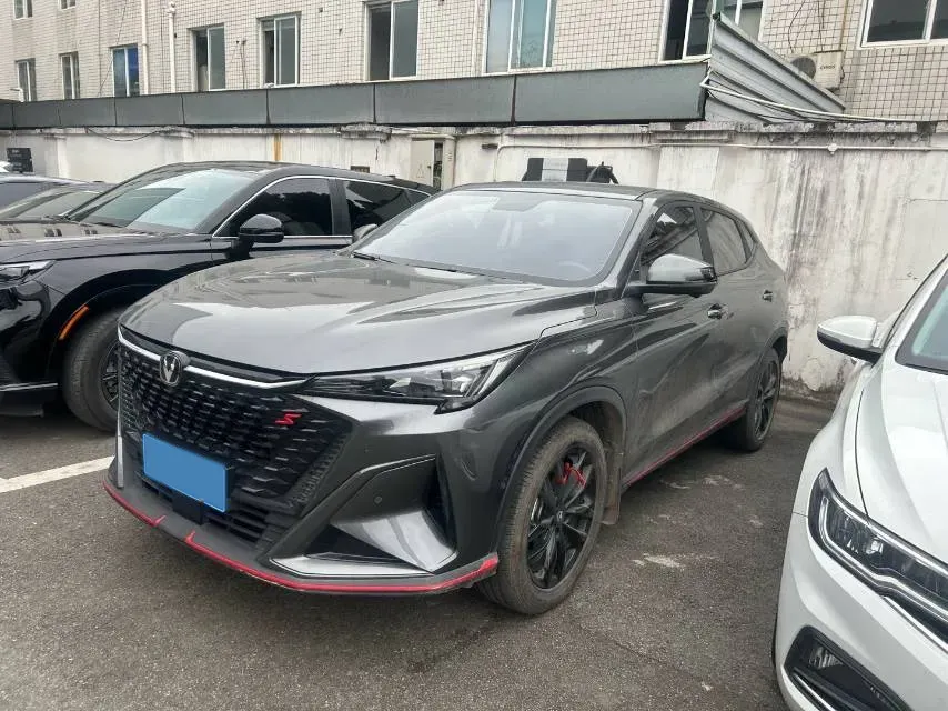 2024 ChangAn X5 PLUS 1.5T 188HP L4 7DCT,autocango,china used car exporter,china ev exporter,chinese used car exporter,chinese used ev exporter