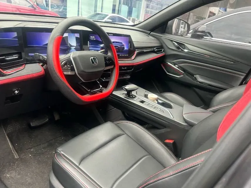 2024 ChangAn X5 PLUS 1.5T 188HP L4 7DCT,autocango,china used car exporter,china ev exporter,chinese used car exporter,chinese used ev exporter