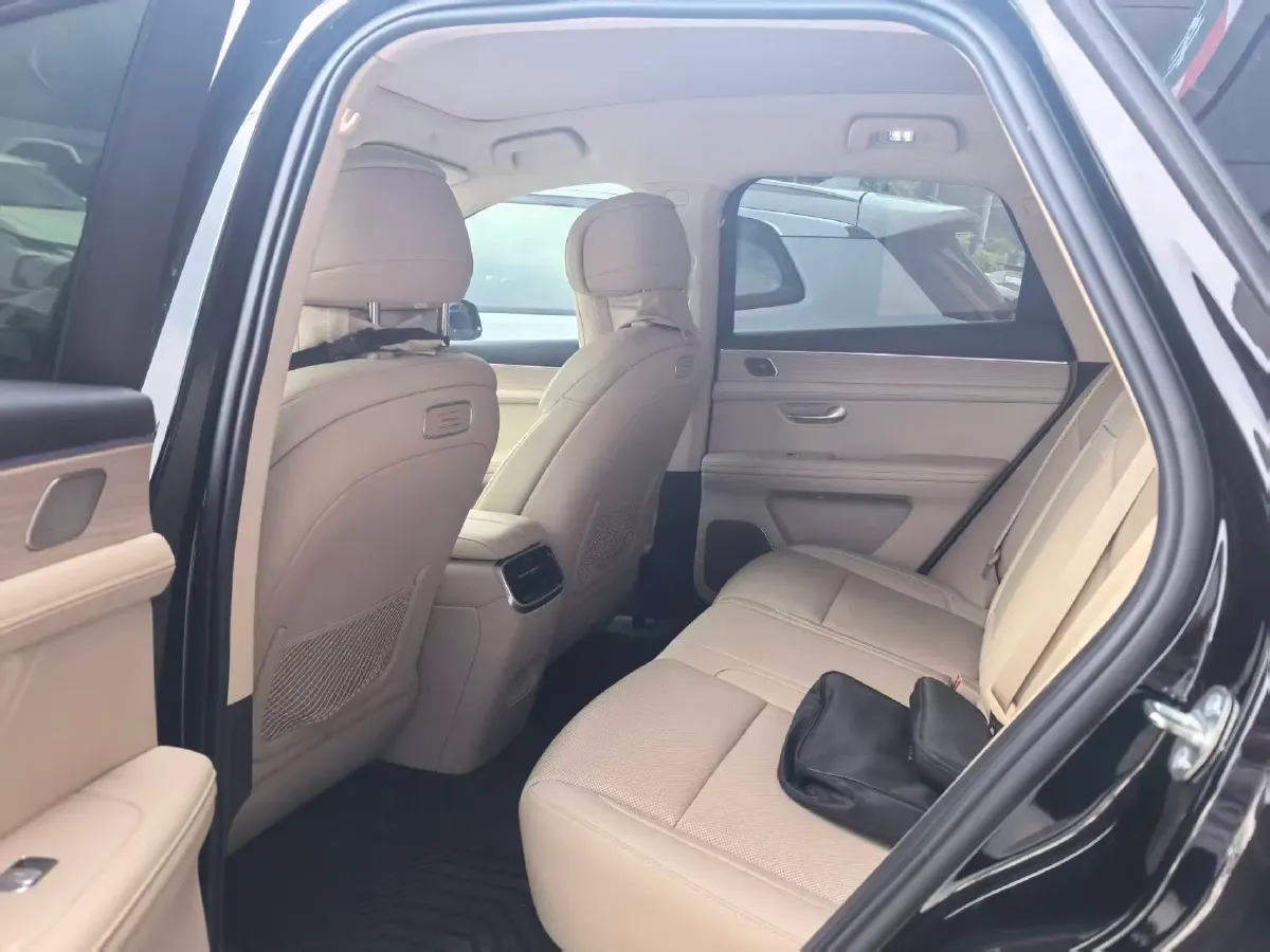 2024 HIMA AITO M5 1.5T 152HP L4 REEV 42KWH,autocango,china used car exporter,china ev exporter,chinese used car exporter,chinese used ev exporter