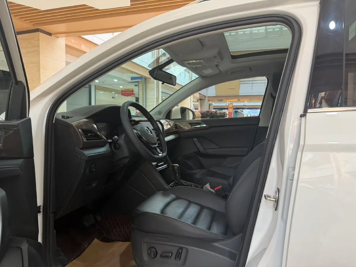 2022 Volkswagen Tharu 1.4T 150HP L4 7DCT,autocango,china used car exporter,china ev exporter,chinese used car exporter,chinese used ev exporter