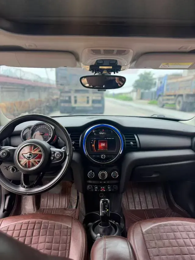 2019 MINI MINI 1.5T 102HP L3 7DCT,autocango,china used car exporter,china ev exporter,chinese used car exporter,chinese used ev exporter